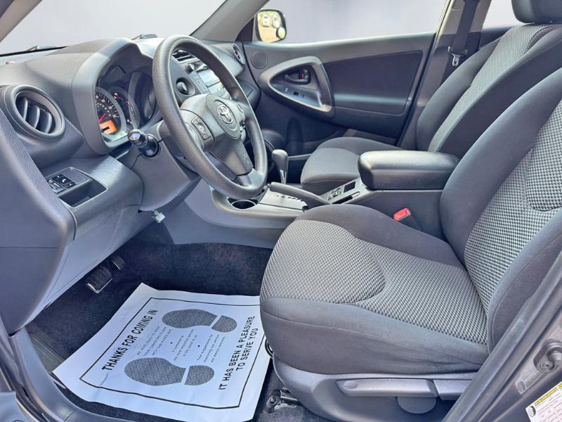 Toyota RAV4 Sport I4 2WD 2011