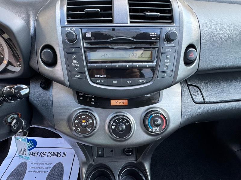 Toyota RAV4 Sport I4 2WD 2011
