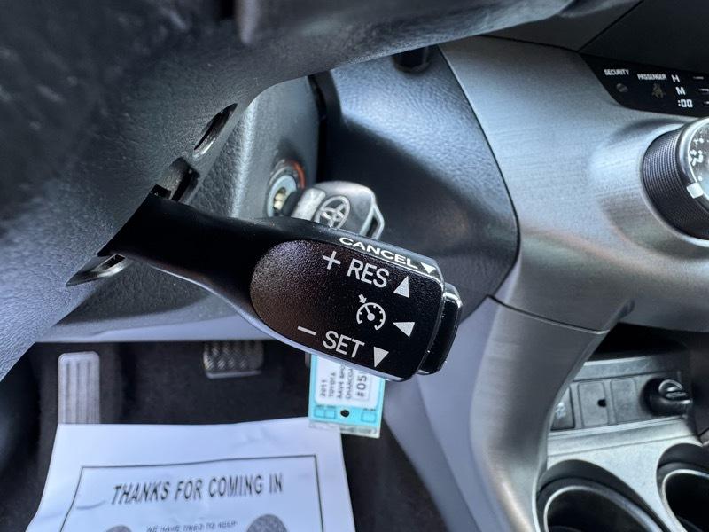 Toyota RAV4 Sport I4 2WD 2011