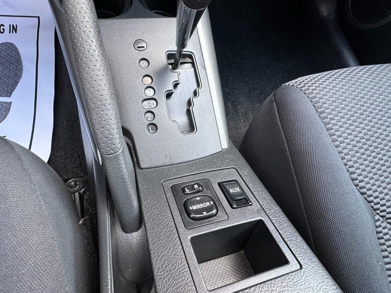 Toyota RAV4 Sport I4 2WD 2011