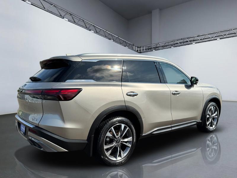 Infiniti QX60 LUXE AWD 2022