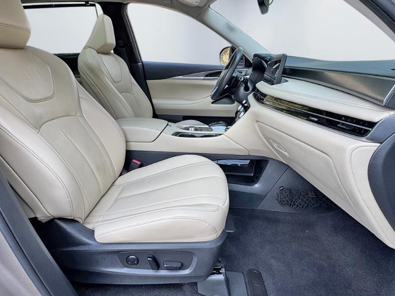 Infiniti QX60 LUXE AWD 2022