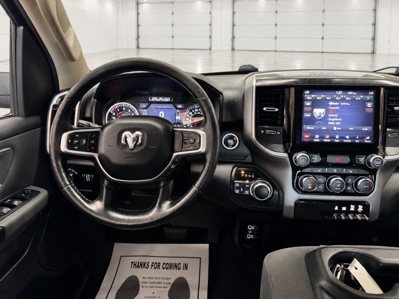 RAM 1500 Big Horn Crew Cab SWB 4WD 2019