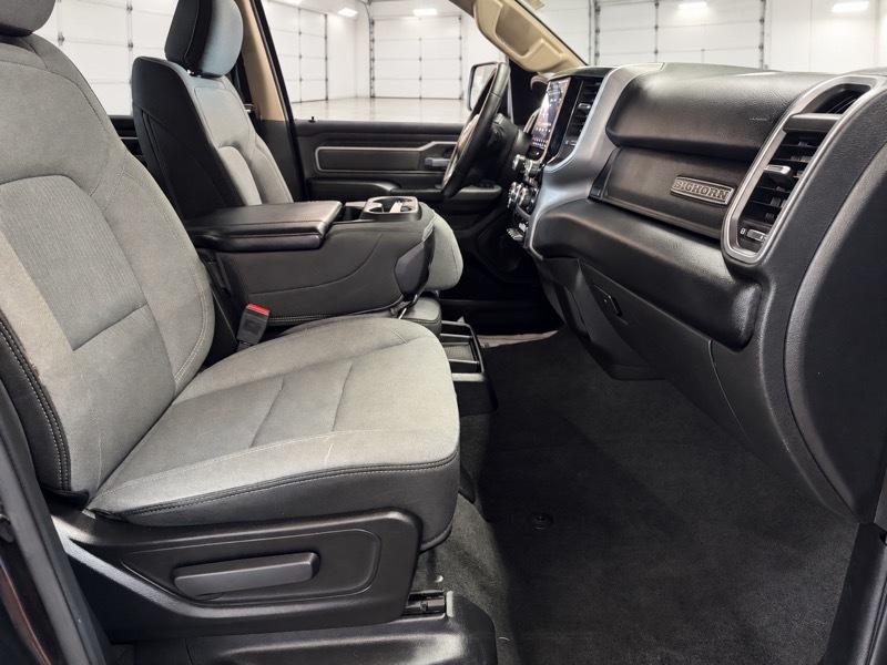 RAM 1500 Big Horn Crew Cab SWB 4WD 2019
