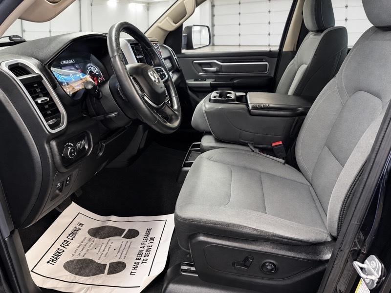 RAM 1500 Big Horn Crew Cab SWB 4WD 2019