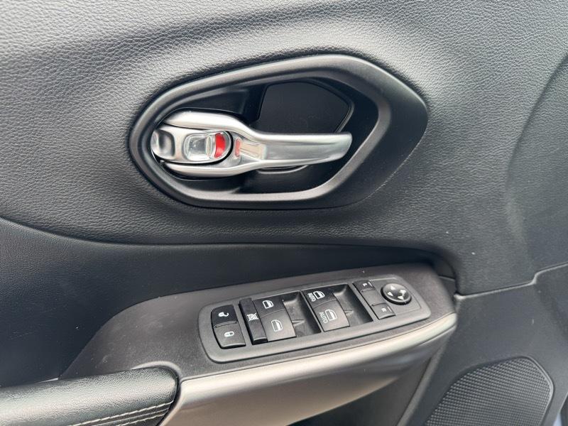 Jeep Cherokee Latitude Lux 4WD 2021