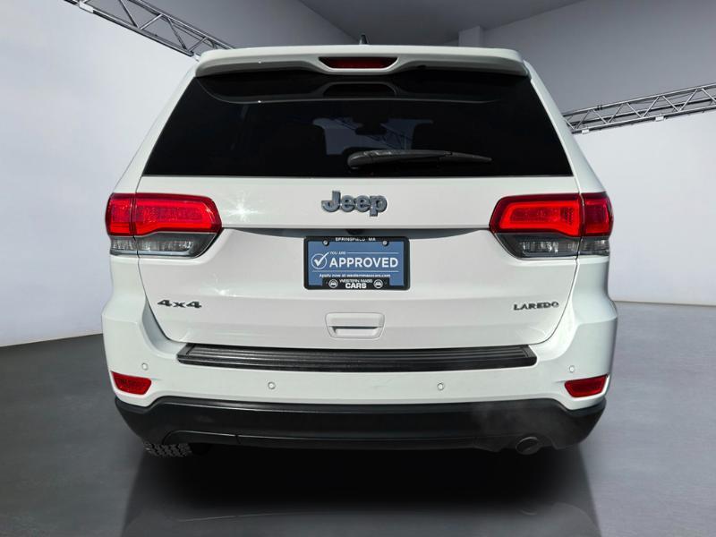Jeep Grand Cherokee Laredo 4WD 2019