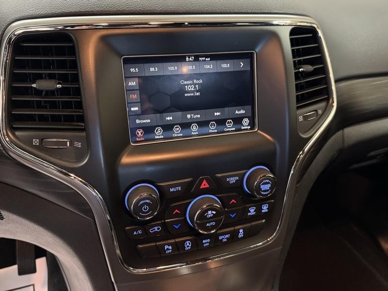 Jeep Grand Cherokee Laredo 4WD 2019