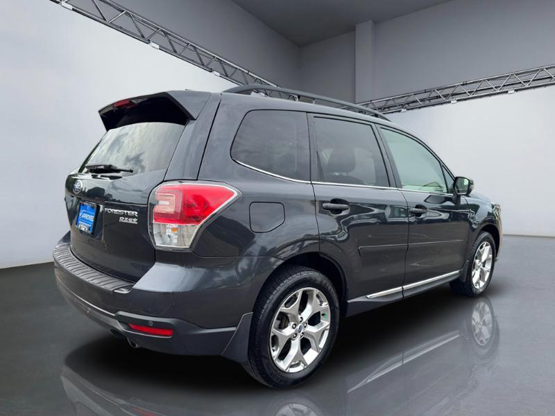 Subaru Forester 2.5i Touring 2017