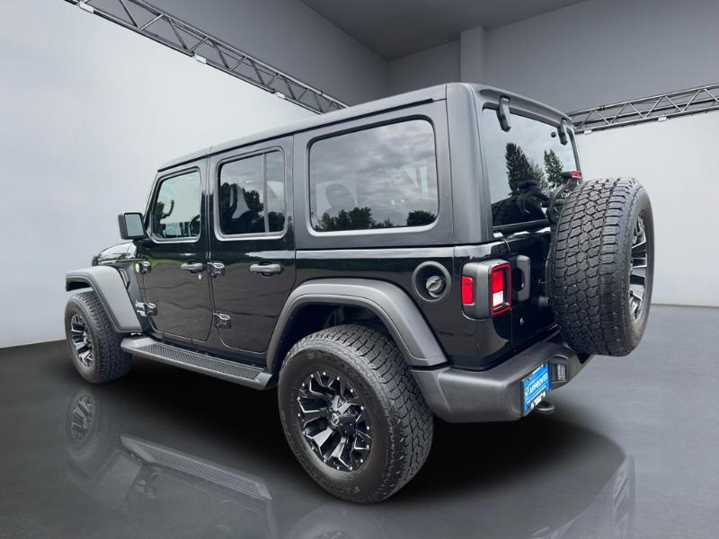 Jeep Wrangler Unlimited Sport 2018