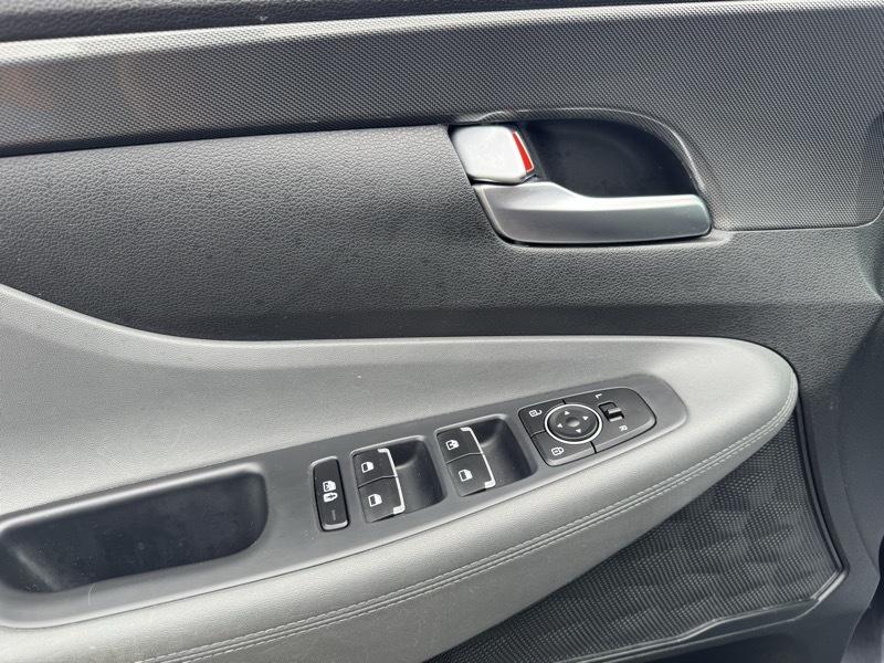 Hyundai Santa Fe SE AWD 2023