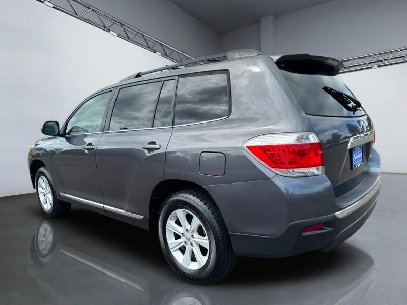 Toyota Highlander SE 2013