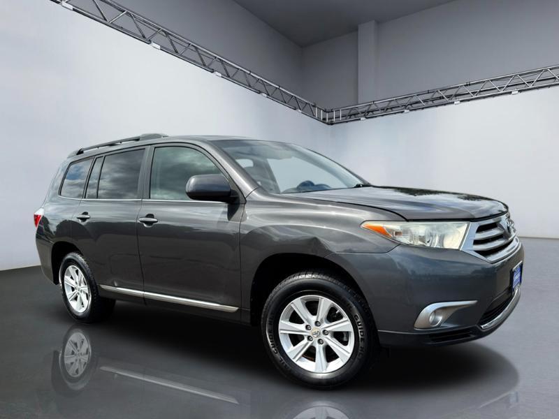 Toyota Highlander SE 2013