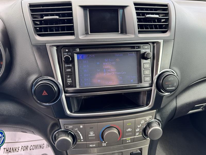 Toyota Highlander SE 2013