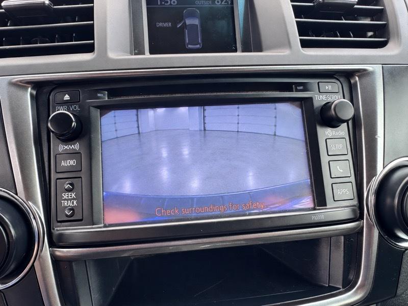 Toyota Highlander SE 2013