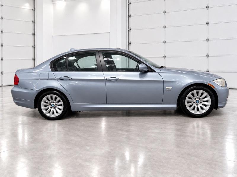 BMW 3-Series 328xi 2009