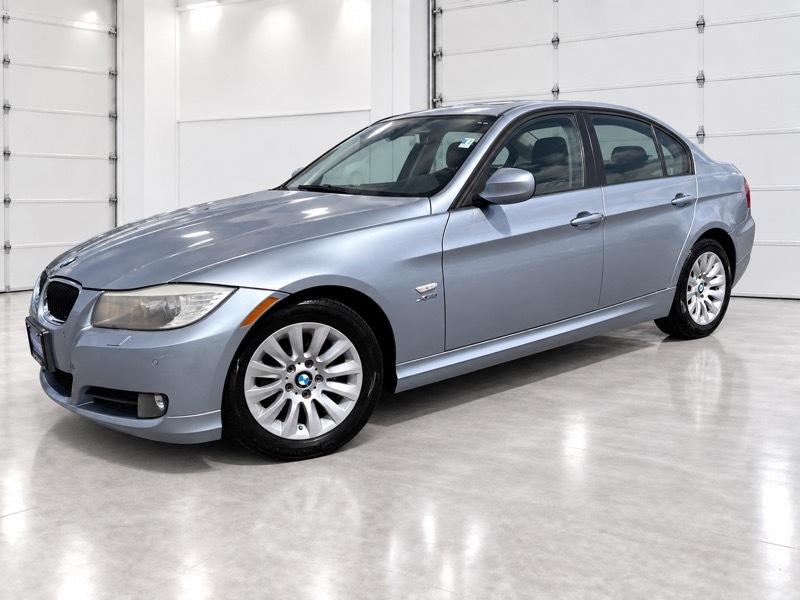 BMW 3-Series 328xi 2009