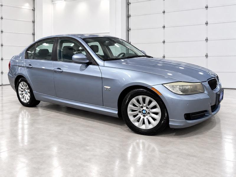 BMW 3-Series 328xi 2009