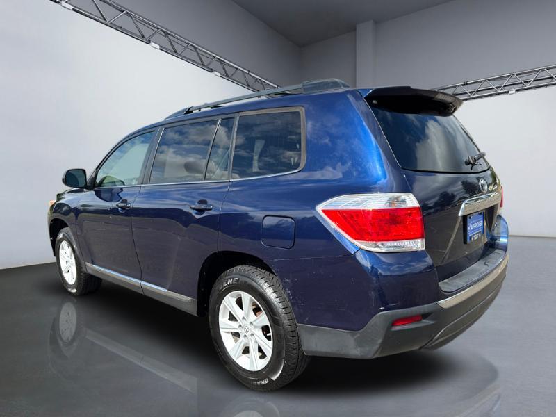 Toyota Highlander  2013