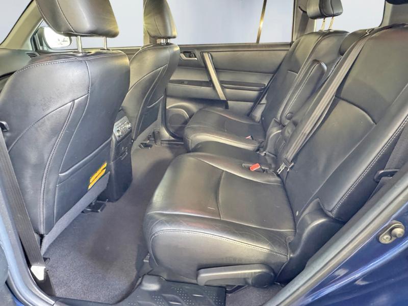 Toyota Highlander  2013