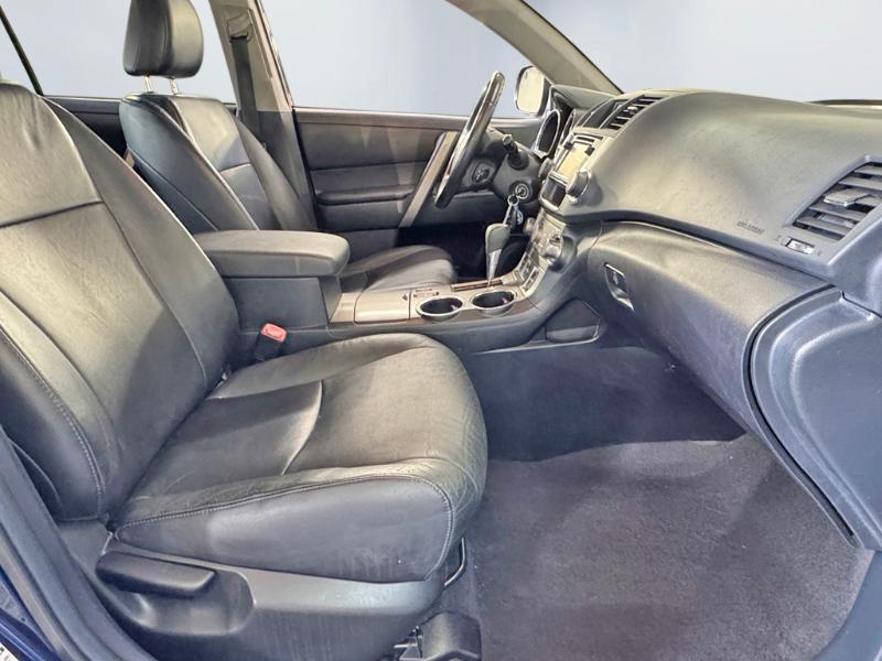 Toyota Highlander  2013