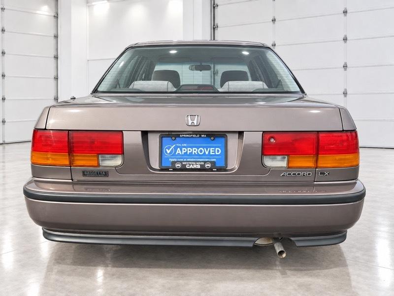 Honda Accord LX sedan 1992