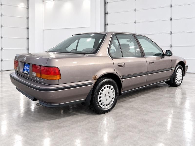 Honda Accord LX sedan 1992