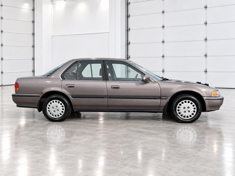 Honda Accord LX sedan 1992