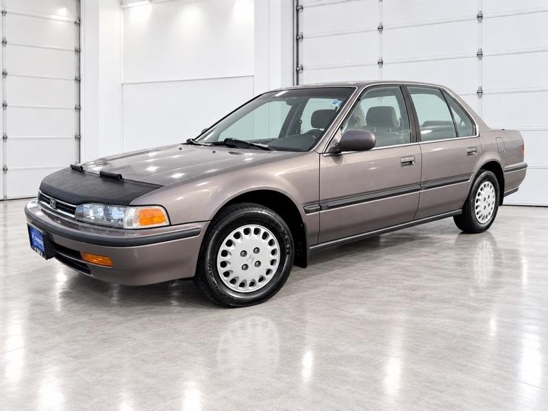 Honda Accord LX sedan 1992
