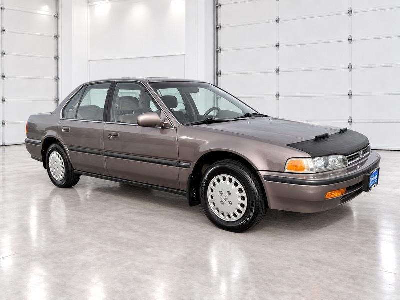 Honda Accord LX sedan 1992