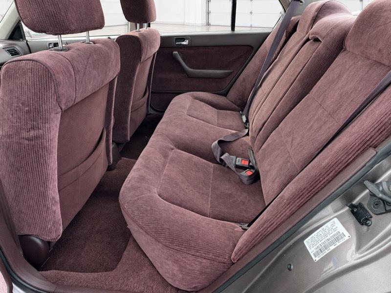 Honda Accord LX sedan 1992