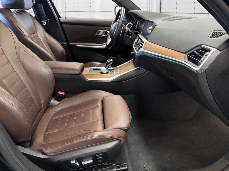 BMW 3-Series 330i xDrive 2020