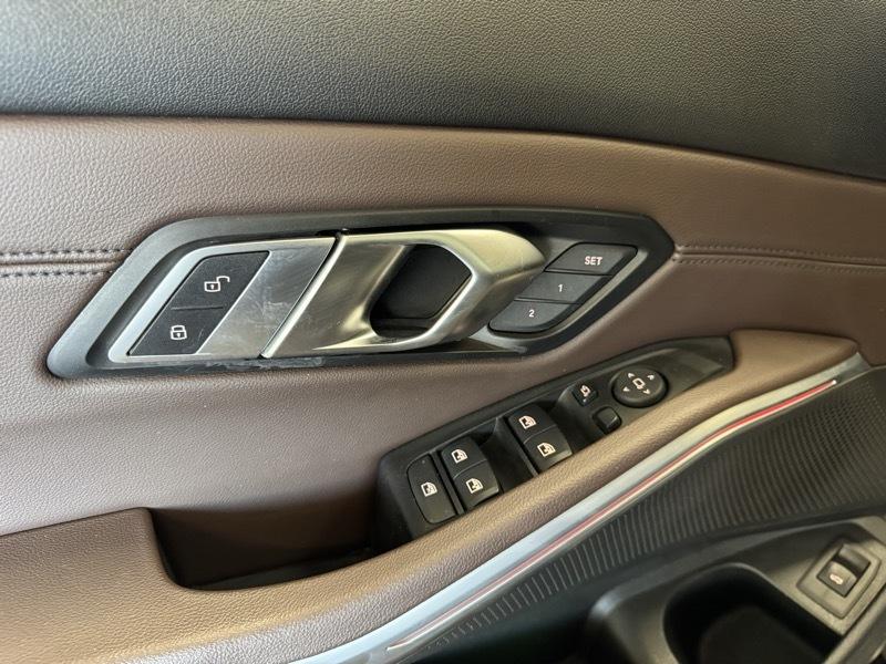 BMW 3-Series 330i xDrive 2020