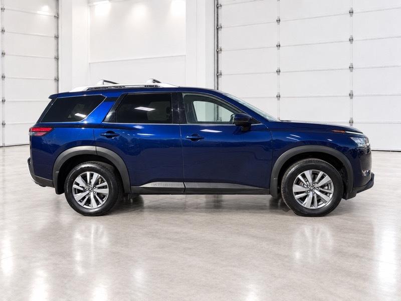 Nissan Pathfinder SL 4WD 2023