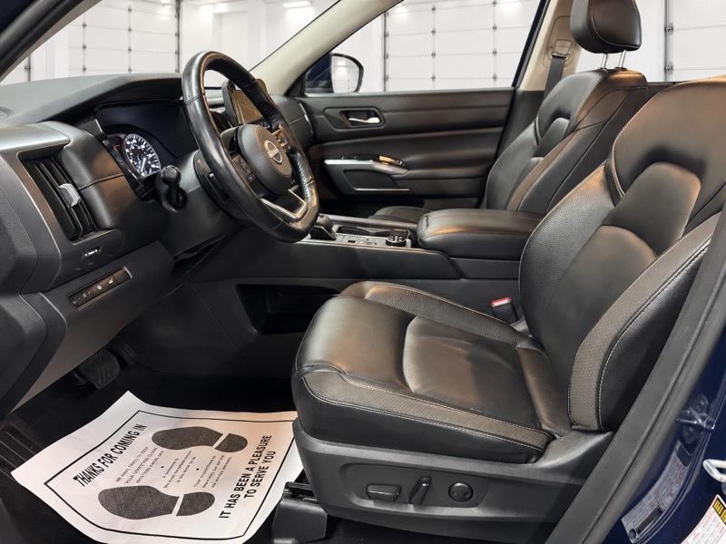 Nissan Pathfinder SL 4WD 2023