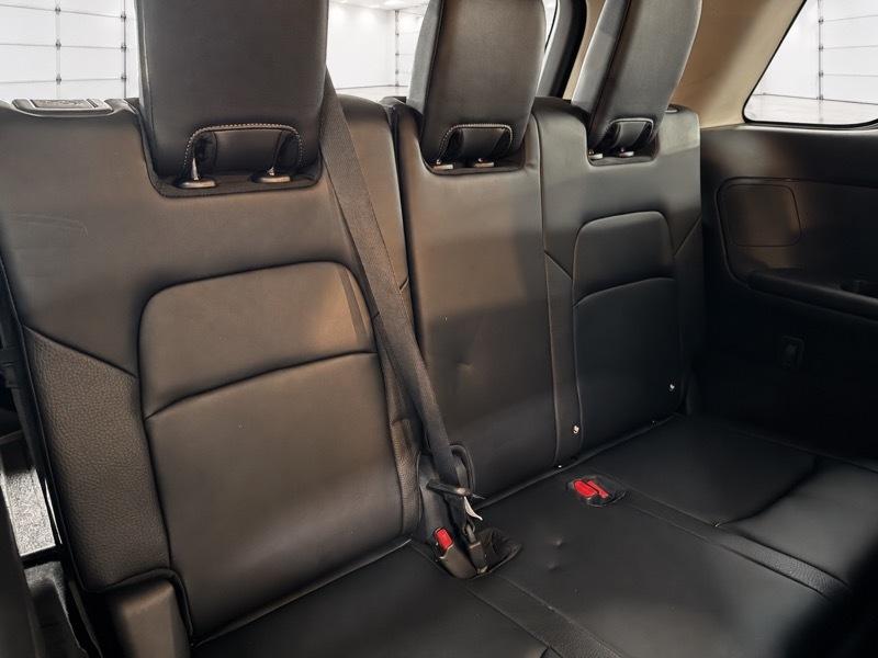 Nissan Pathfinder SL 4WD 2023