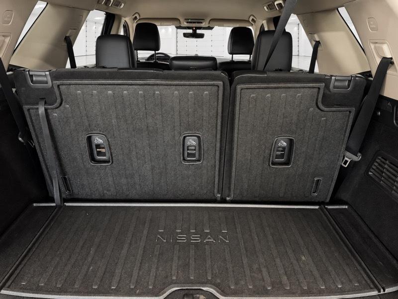 Nissan Pathfinder SL 4WD 2023