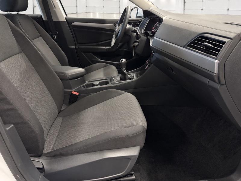 Volkswagen Jetta 1.4T S 6M 2019