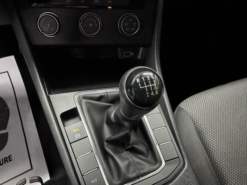 Volkswagen Jetta 1.4T S 6M 2019