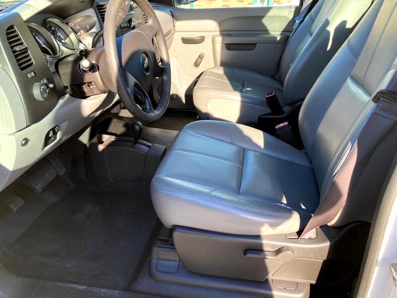 Chevrolet Silverado 2500HD 4WD Reg Cab 142" Work Truck 2013