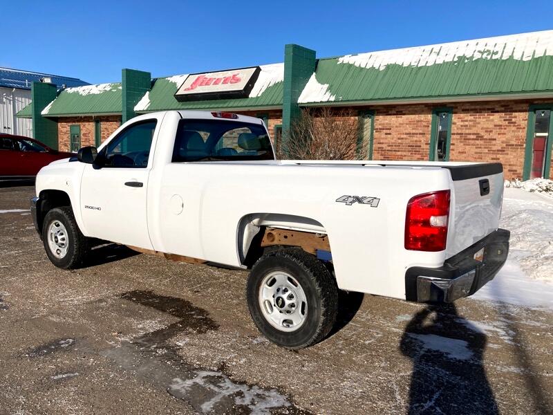 Chevrolet Silverado 2500HD 4WD Reg Cab 142" Work Truck 2013