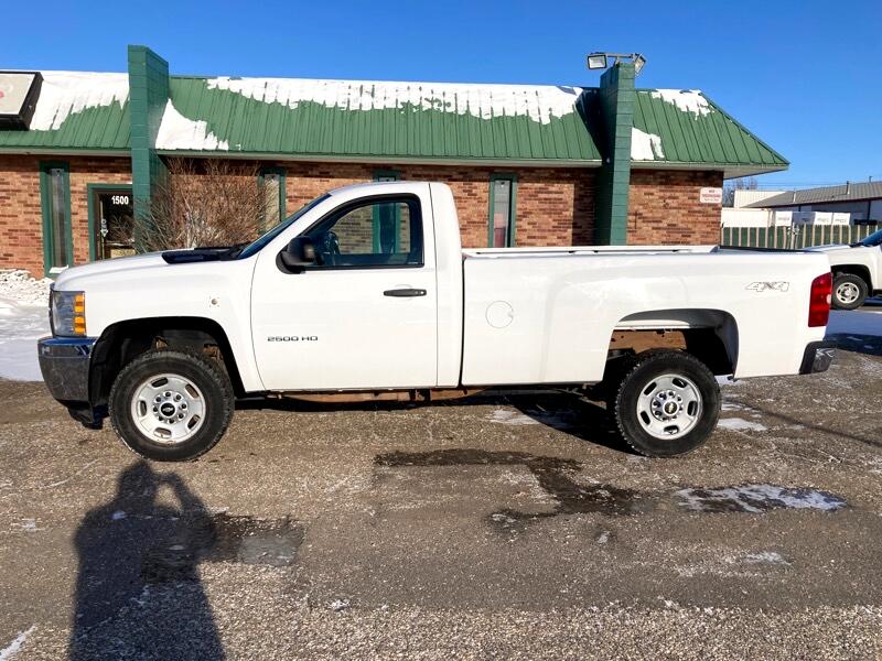 Chevrolet Silverado 2500HD 4WD Reg Cab 142" Work Truck 2013