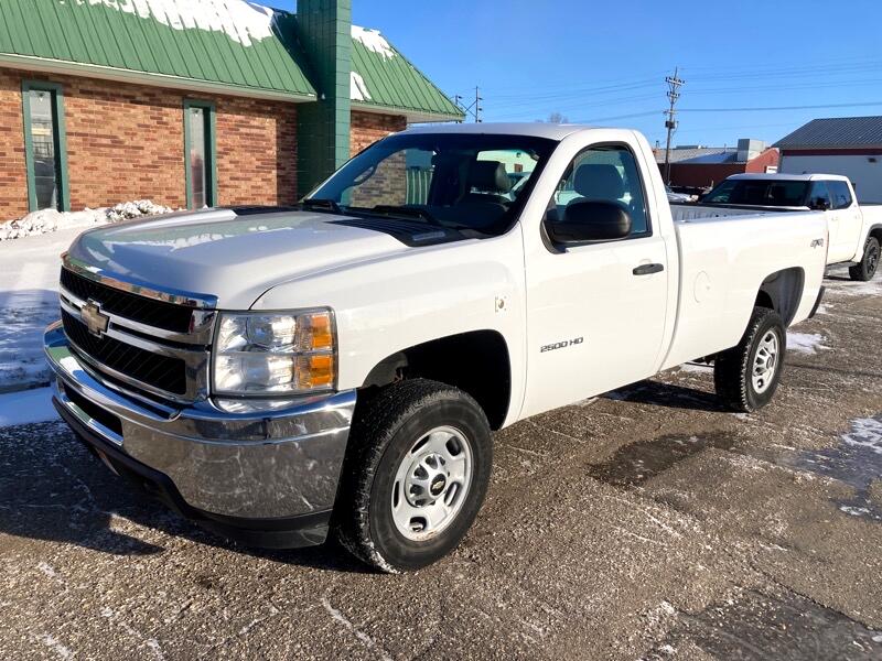 Chevrolet Silverado 2500HD 4WD Reg Cab 142" Work Truck 2013