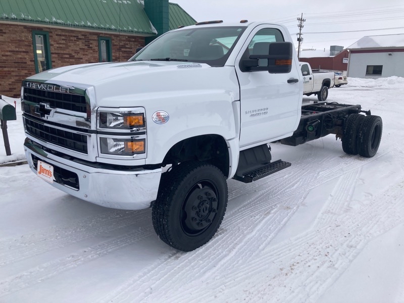 Chevrolet Silverado Medium Duty  2021
