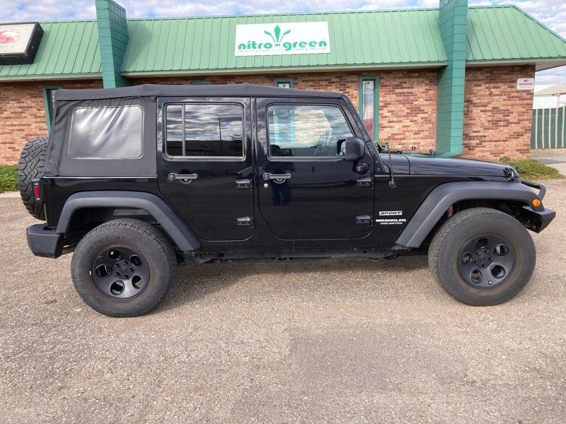 Jeep Wrangler Unlimited Sport 4WD 2014