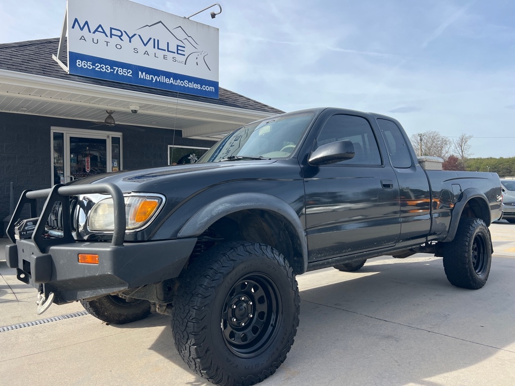 2004 Toyota Tacoma XTRACAB