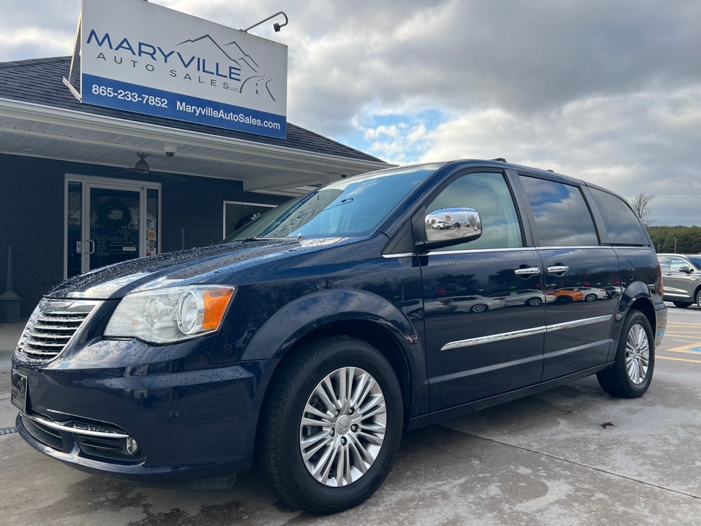 2015 Chrysler Town & Country TOURING L