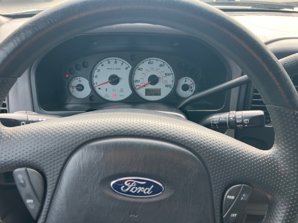 Ford Escape  2002