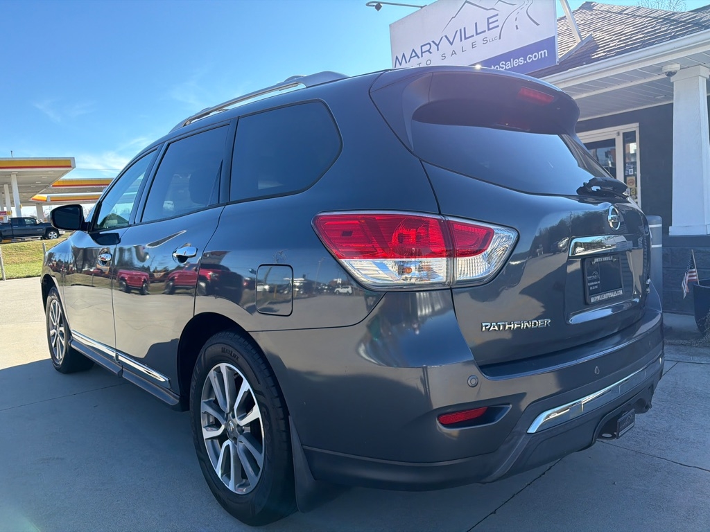 Nissan Pathfinder  2013