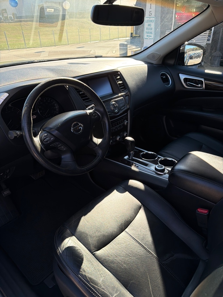 Nissan Pathfinder  2013